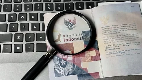 CENTRAL JAVA, INDONESIA - AUGUST 1, 2026: Macro clip focusing on the inner detai 库存影片 347283839