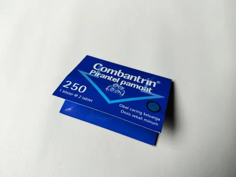 Central Java, Indonesia, August 1, 2026: A blue package of Combantrin 250 pyrant Foto stock
