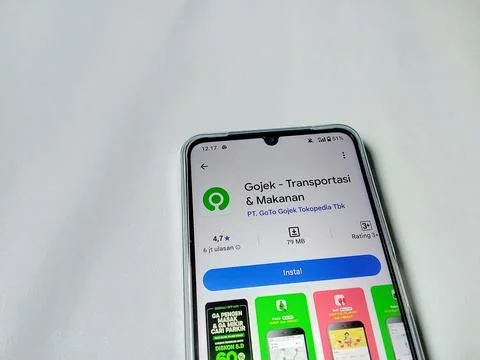 Central Java Indonesia August 14, 2025: gojek app on google play. Stockfoto's