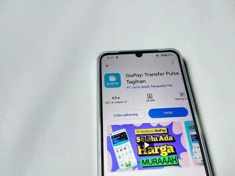 Central Java Indonesia August 14, 2025: gopay  app on google play. Stock Photos