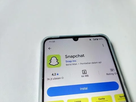 Central Java Indonesia August 14, 2025 Snapchat social media app on google play. 스톡 사진