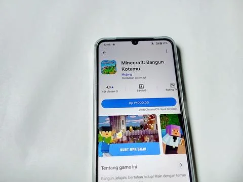 Central Java Indonesia August 14, 2025: Minecraft game on google play. 库存照片