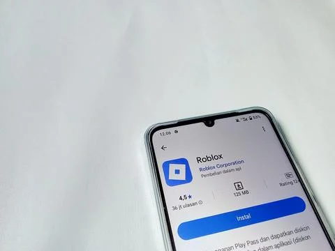 Central Java Indonesia August 14, 2025: Roblox game on google play. Фото
