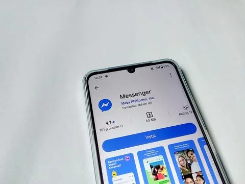 Central Java Indonesia August 14, 2025: Messenger app on google play. 写真素材