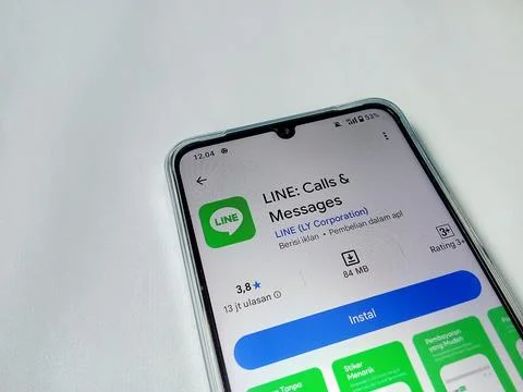 Central Java Indonesia August 14, 2025: Line call &amp; messeges app on google play. Stock Photos