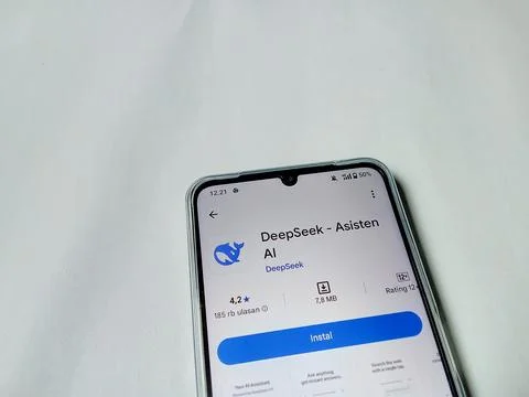 Central Java Indonesia August 14, 2025: Deepseek ai app on google play. Фото