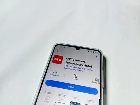 Central Java Indonesia August 14, 2025: Oyo apps on google play. Stock Photos