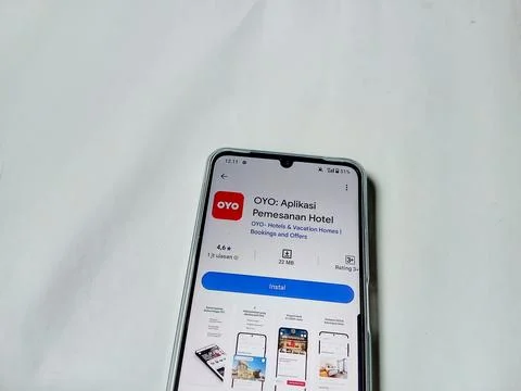 Central Java Indonesia August 14, 2025: Oyo apps on google play. 写真素材