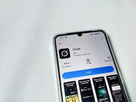 Central Java Indonesia August 14, 2025: grok ai  app on google play. Фото