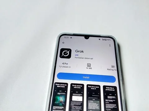 Central Java Indonesia August 14, 2025: grok ai  app on google play. 库存照片