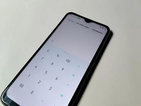 Central Java Indonesia August 14, 2025: calculator application on smartphone. Foto stock