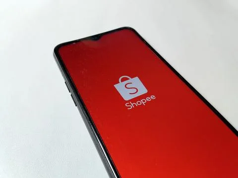 Central Java Indonesia August 14, 2025: Shopee application touch screen display, Фото