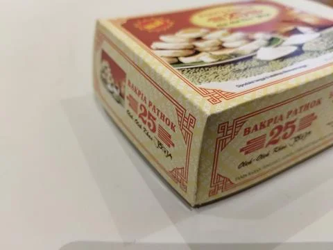 Central Java, Indonesia, August 6, 2026: A box of Bakpia Pathok 25—a famous trad Stock Photos