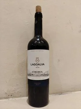Central Java Indonesia August 6 2026: A bottle of Lagoalva Tinto 2023, a regiona Stock Photos
