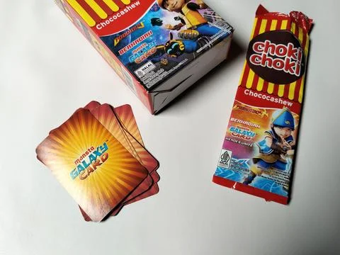 Central Java Indonesia February 15, 2026: Choki Choki monsta Galaxy Card Фото