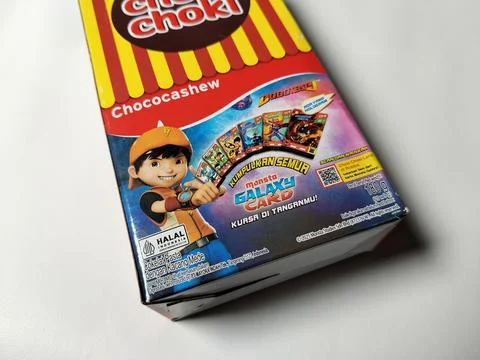Central Java Indonesia February 15, 2026: Choki Choki monsta Galaxy Card Stock-Fotos