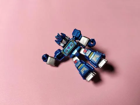 Central Java Indonesia February 15, 2026: Transformers Soundwave blokees toys. Foto stock