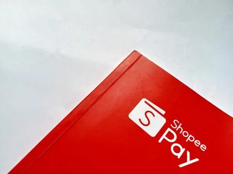 Central java Indonesia February 18, 2023: small shopee pay notebook. Foto stock