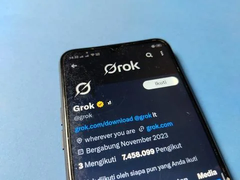 Central Java Indonesia January 11, 2026: Grok AI social media account, on X. Foto stock