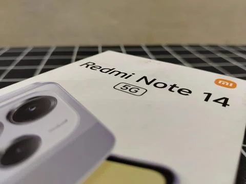 Central Java Indonesia January 14, 2026: Packaging Redmi Note 14 5G, smartphone. Фото