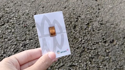 Central Java, Indonesia, January 30, 2026: Illustration of gold bullion. Stock Footage 327893252