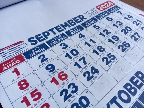 Central Java, Indonesia July 31, 2024: September and October 2024 calendar. Fotos de archivo