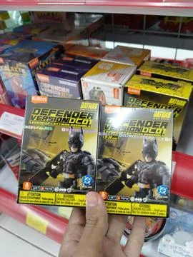 CENTRAL JAVA INDONESIA - JUNE 19, 2026: Blokees Figures Batman Defender Version  Foto stock