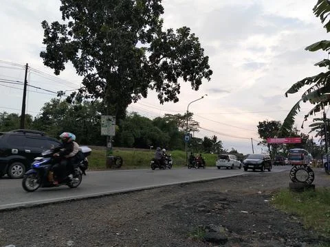 Central Java, Indonesia, March 23, 2026: Return travel flow after Eid al-Fitr  Photos