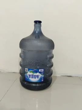 Central Java Indonesia March 28, 2026: Empty water gallon bottles from Aqua, a s 库存照片