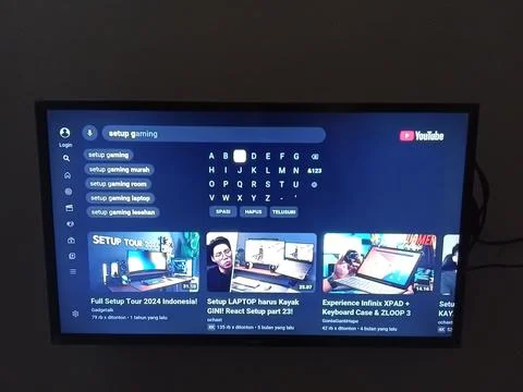 Central Java Indonesia May 5, 2025: YouTube application on smart TV. Stock-Fotos