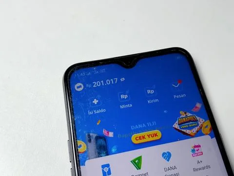 Central Java Indonesia November 14, 2025: DANA is a digital financial service  Stock-Fotos