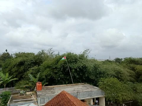 Central Java Indonesia September 19, 2025: The Palestinian flag flies. Stockfoto's