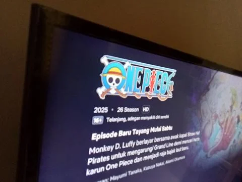 Central Java Indonesia September 28, 2025: One piece anime on Netflix strea Stock-Fotos