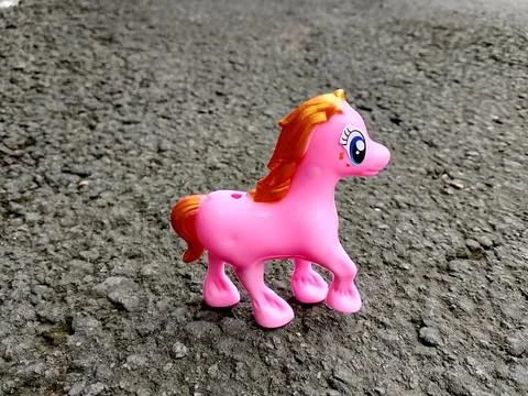 Central Java Indonesia September 30, 2025: Girls' toy pony. Foto stock