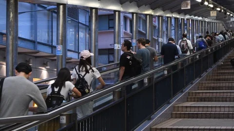 The Central to Mid-Levels outdoor covered escalator, Hong Kong, China. Stock Footage 107973579