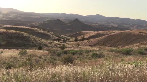 Central Oregon Rolling Hills 動画素材 62575740