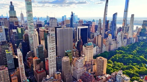 Central park edge and midtown skyline, New York, New York Stock Footage 343850688