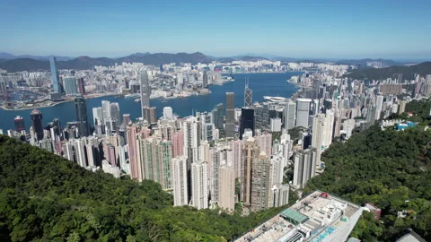 Central peak view Stock Footage 171576487