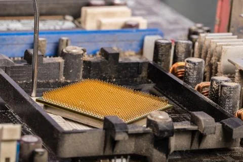 The central processor lies on a disassembled computer close-up Foto stock