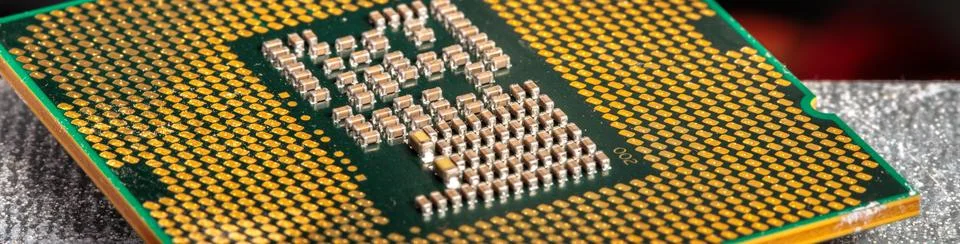 The central processor lies on a disassembled computer close-up 스톡 사진