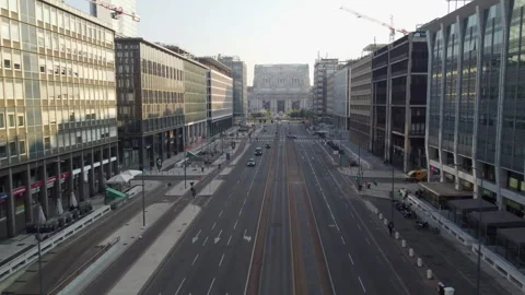 Central Railway Station, Piazza Duca D'Aosta, Pirellone 動画素材 240417796