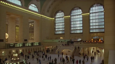 Central Station's Upper Windows in the famed NYC train station Stockbeeldmateriaal 43669404