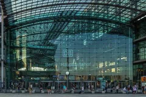 Central Train Station in Berlin, DE. Berlin  Hauptbahnhof Stock Photos