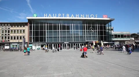 Central Train Station in Cologne, Germany Vidéo 66186537