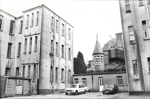 Central Ward Blocks At St Lawrence Mental Hospital In Caterham In Surrey Stock Photos