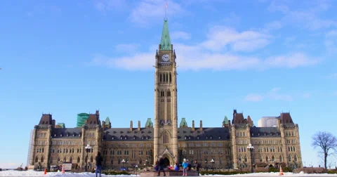 Centre Block on A Clear Winter Day in Ottawa Vidéo 65530830