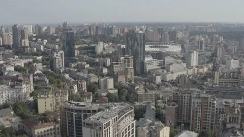 Centre City. General plan of the city. Skyscrapers. Summer. Ukraine. Vidéo 200988422