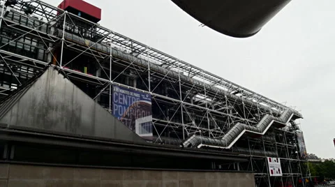 Centre Pompidou in rainy ambience Video stock 41464295