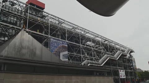 Centre Pompidou in rainy ambience Video stock 41464387