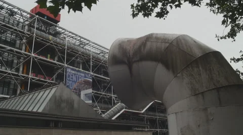 Centre Pompidou in rainy ambience Video stock 41464456